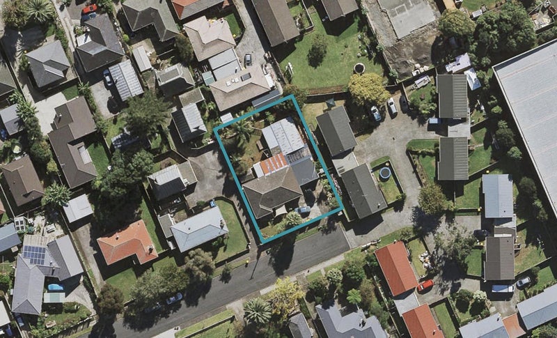 10 Burrell Avenue, Wiri, Auckland - Carousel 1