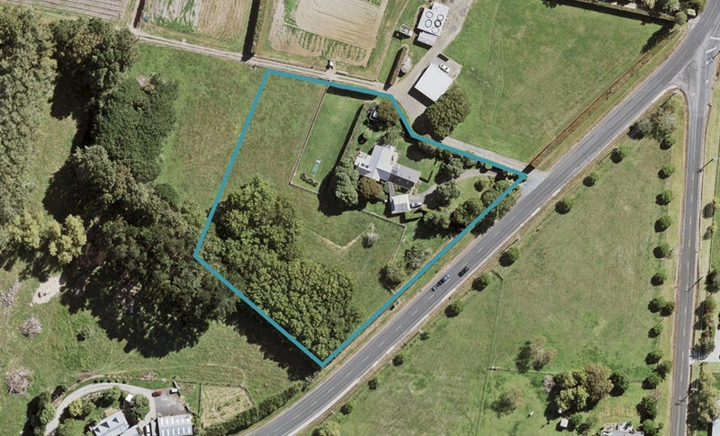 80 Taupaki Road, Taupaki, Henderson - Carousel 1
