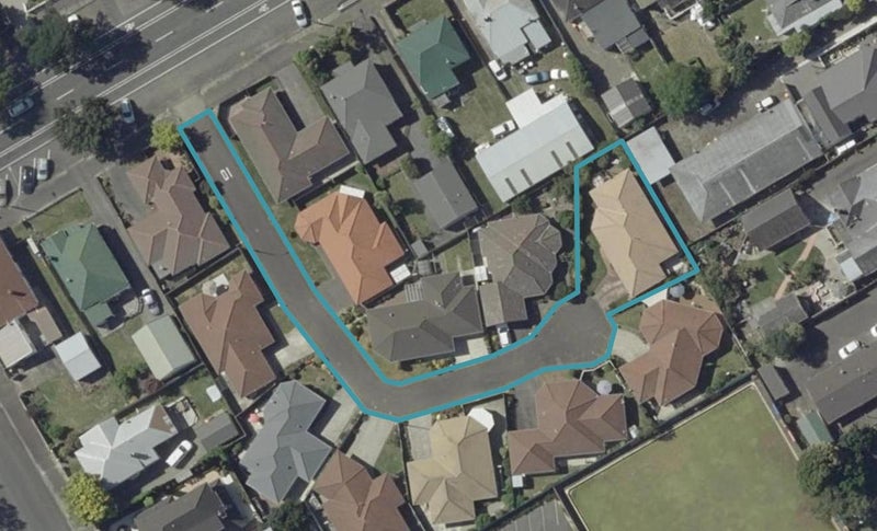 7 Seville Court, Terrace End, Palmerston North - Carousel 1
