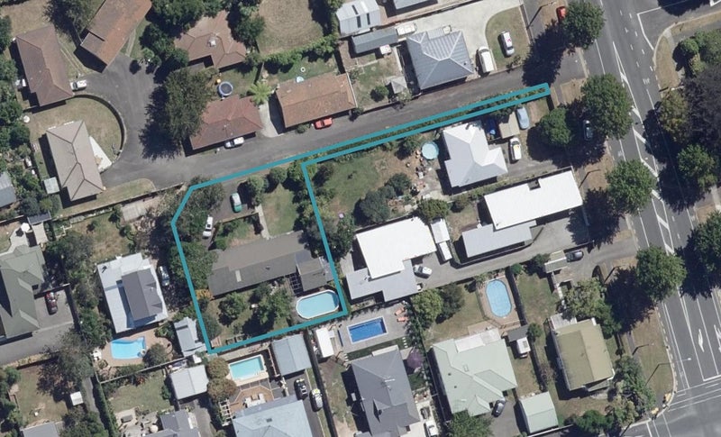 87 Galloway Street, Hamilton East, Hamilton - Carousel 1