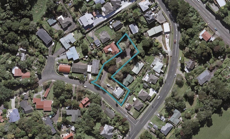 4 Spencer Place, Merrilands, New Plymouth - Carousel 1