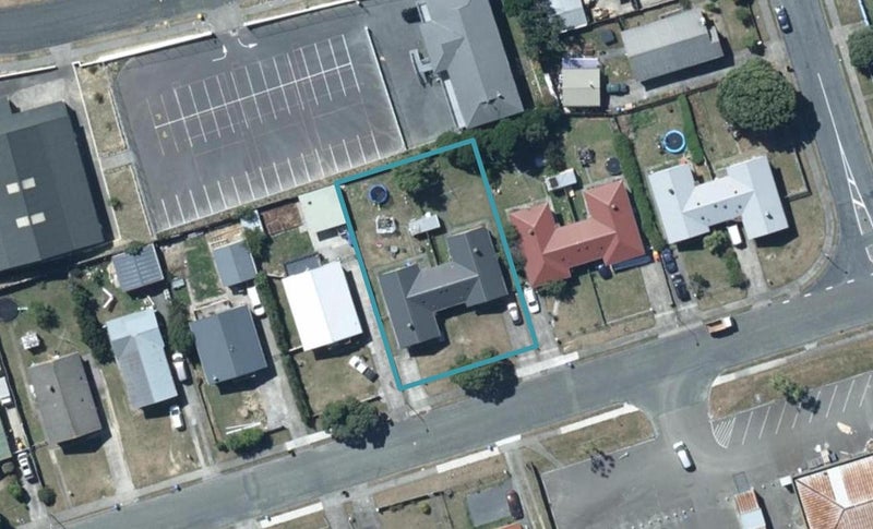 22 Niagara Street, Waitangirua, Porirua - Carousel 1