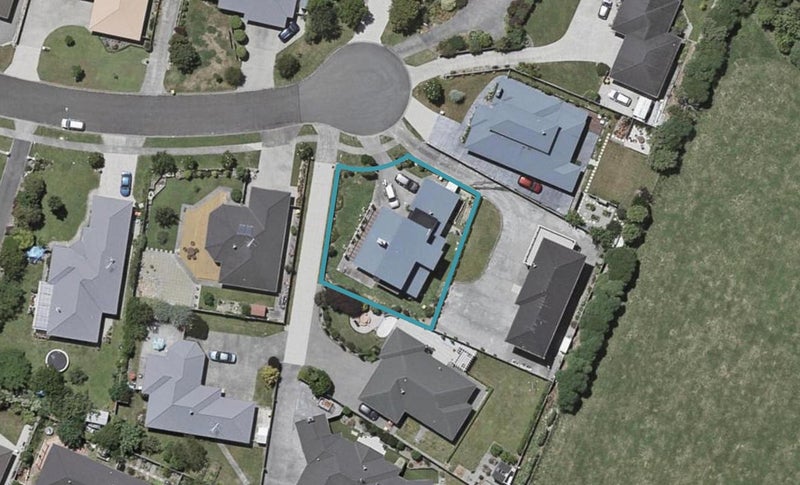 29 Ludlam Way, Otaki - Carousel 1