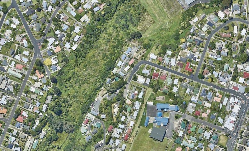 51 Merivale Road, Parkvale, Tauranga - Carousel 1