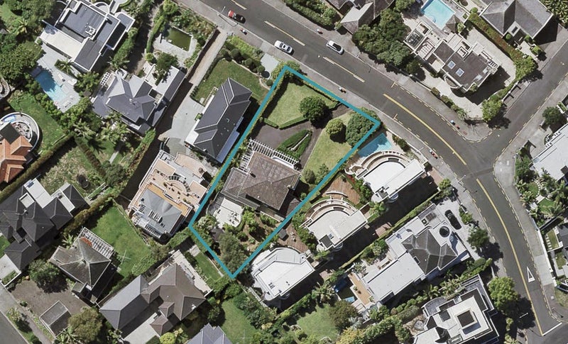 8 Paritai Drive, Orakei, Auckland - Carousel 1