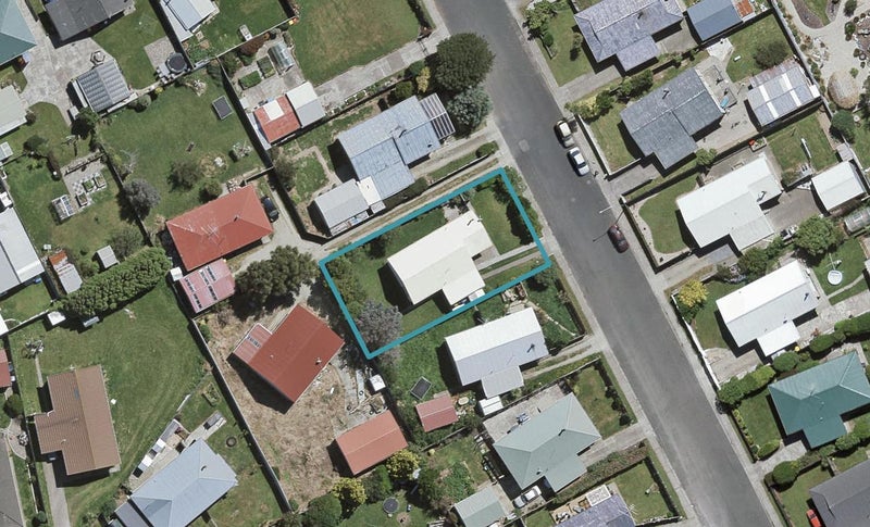 15 Ottrey Street, Clifton, Invercargill - Carousel 1