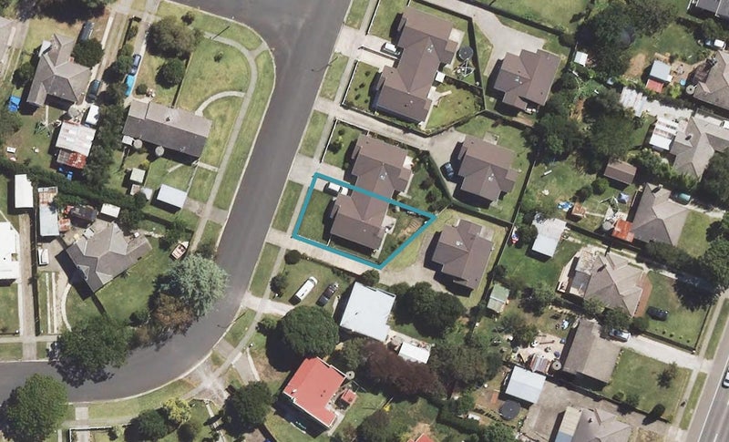 12 Centennial Crescent, Te Hapara, Gisborne - Carousel 1