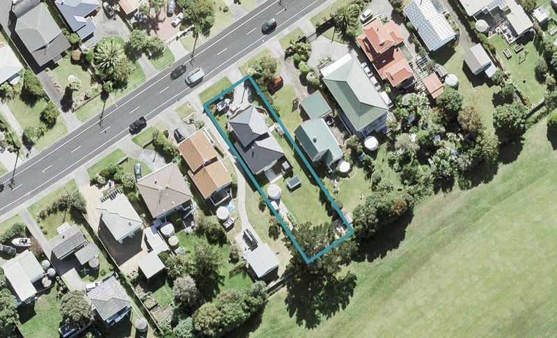 1349 Whangaparaoa Road, Army Bay, Whangaparaoa - Carousel 1