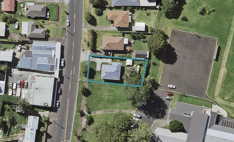 82 Tripoli Road, Panmure, Auckland - Carousel 1