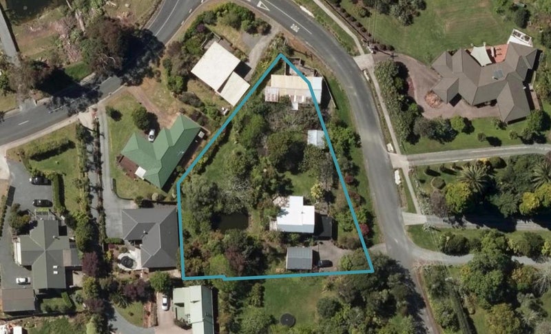 12 Tawhai Place, Parahaki, Whangarei - Carousel 1
