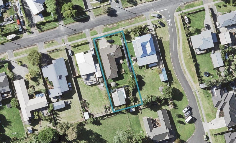 75 Third View Avenue, Beachlands, Auckland - Carousel 1