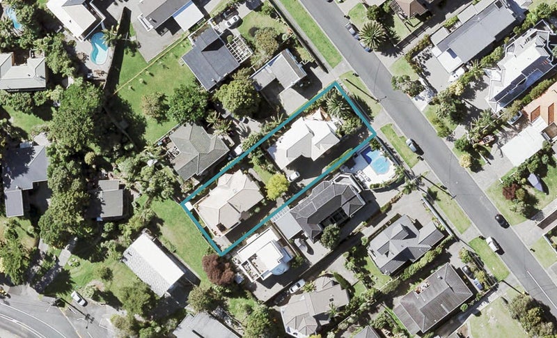 1/40 Gulf View Road, Murrays Bay, Auckland - Carousel 1