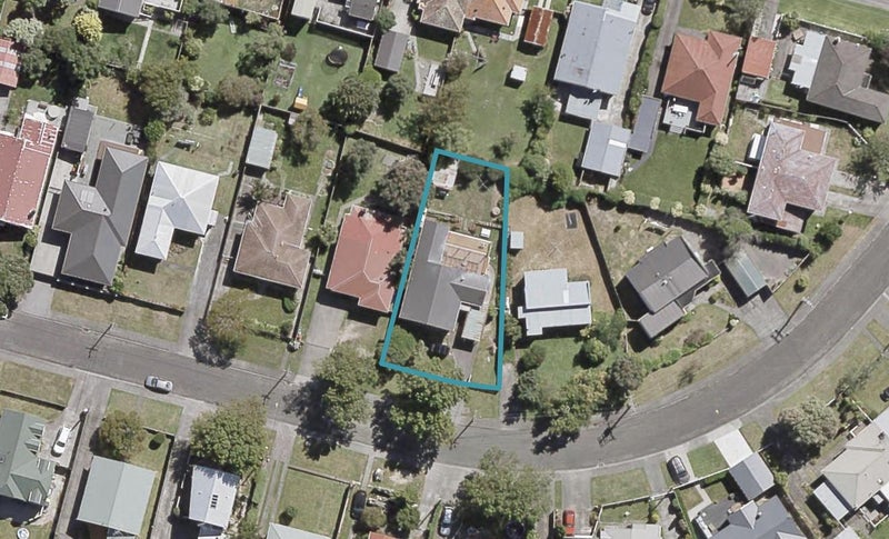14 Allen Street, Boulcott, Lower Hutt - Carousel 1