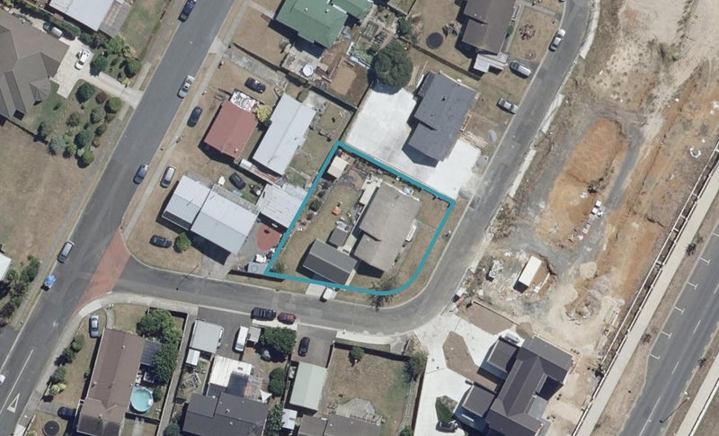 4 Boyack Drive, Temple View, Hamilton - Carousel 1
