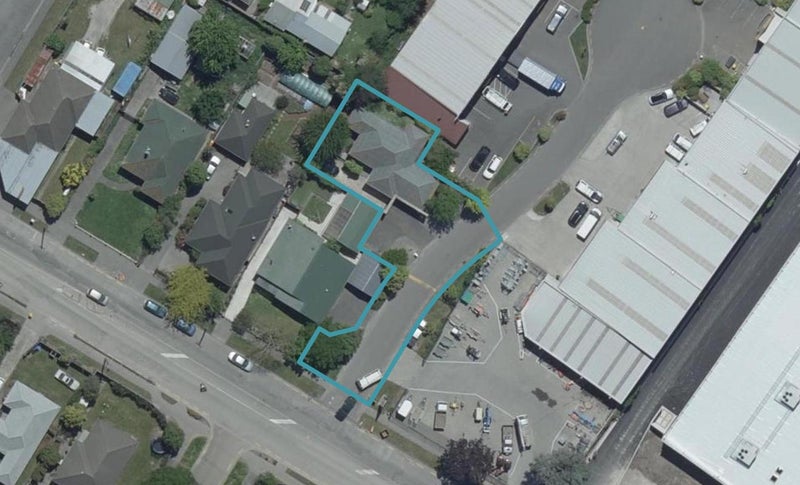 2 Langstone Lane, Northcote, Christchurch - Carousel 1