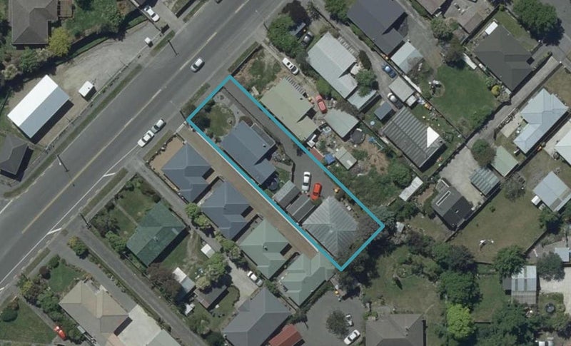 2/8 Wainoni Road, Wainoni, Christchurch - Carousel 1