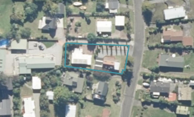 2/6 Angela Place, Kinloch, Taupō - Carousel 1