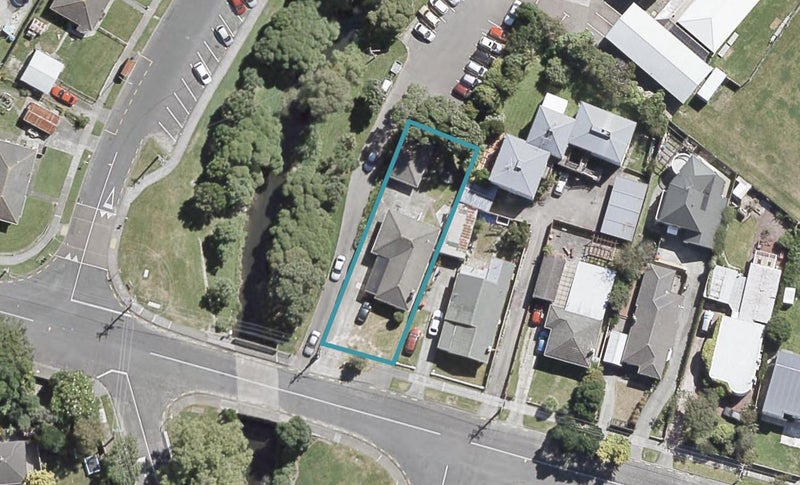 150 Whites Line, WAIWHETU, LOWER HUTT - Carousel 1