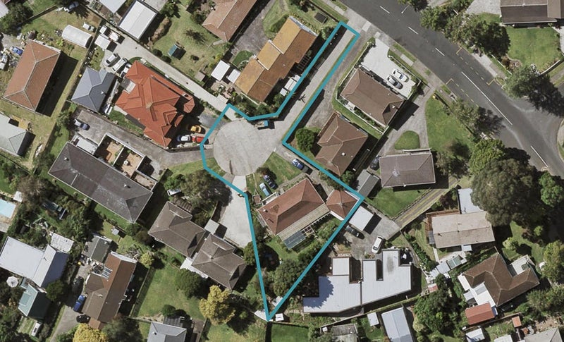 18 Diorella Drive, Clover Park, Auckland - Carousel 1