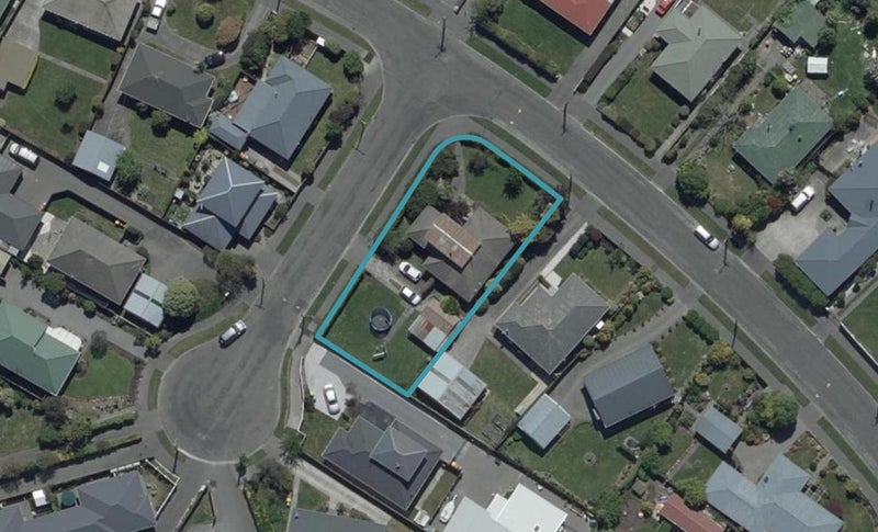 28 Bourne Crescent, Papanui, Christchurch - Carousel 1