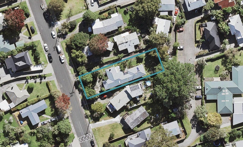 65 Tramway Road, Beach Haven, Auckland - Carousel 1