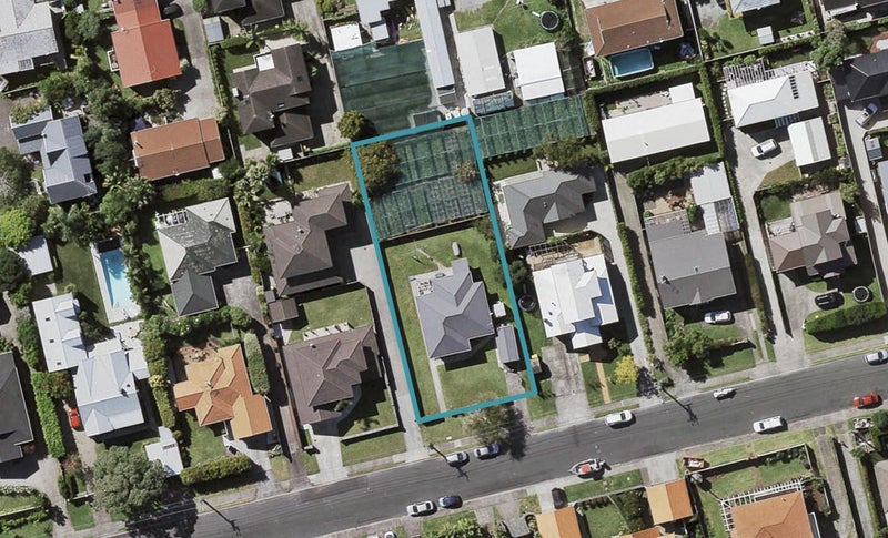 48 Norwood Road, Bayswater, Auckland - Carousel 1