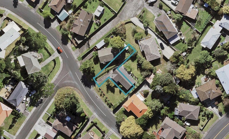 68B Donovan Avenue, Massey, Auckland - Carousel 1