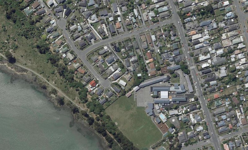 6 Seafield Place, South New Brighton, Christchurch - Carousel 1