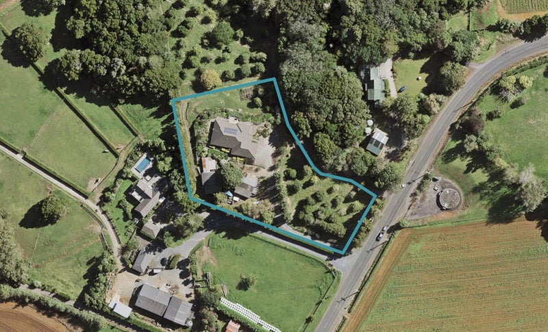 725 Harrisville Road, Pukekohe East - Carousel 1
