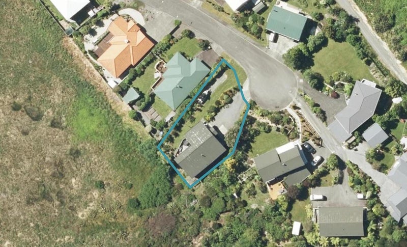 9 Matai Place, Waikawa, Picton - Carousel 1
