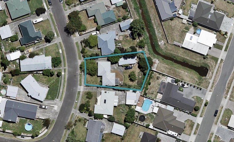 19 Henley Crescent, Pirimai, Napier - Carousel 1