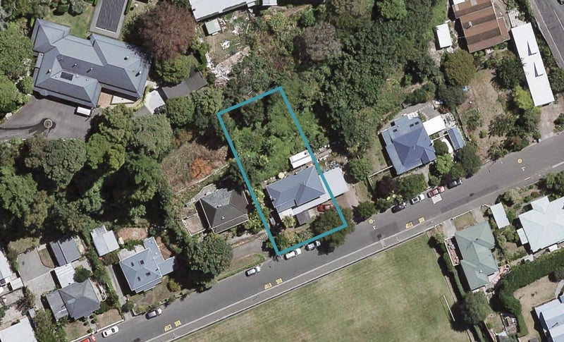 14 Coote Road, Bluff Hill, Napier - Carousel 1