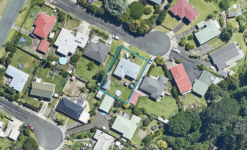 9 Beaufort Avenue, Brookfield, Tauranga - Carousel 1