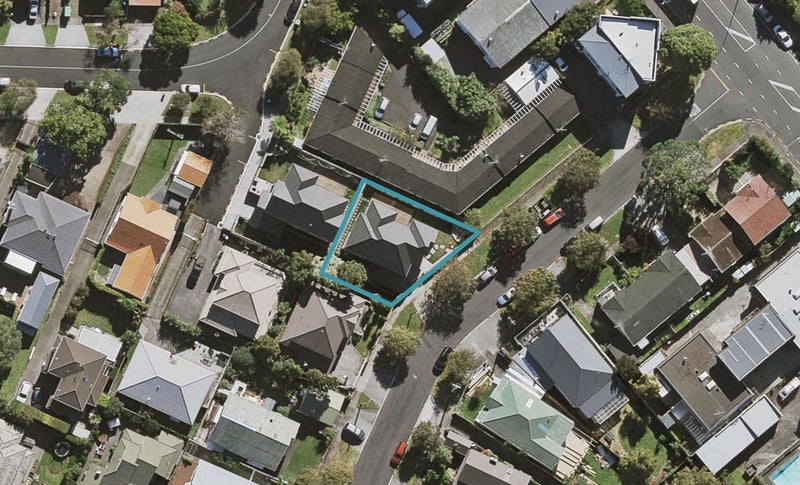 1 Karetu Road, Greenlane, Auckland - Carousel 1