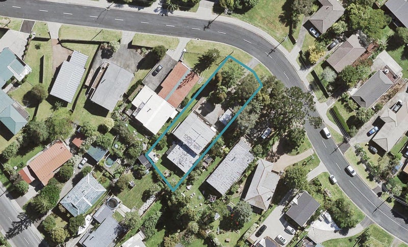 11 Parrs Cross Road, Henderson, Auckland - Carousel 1