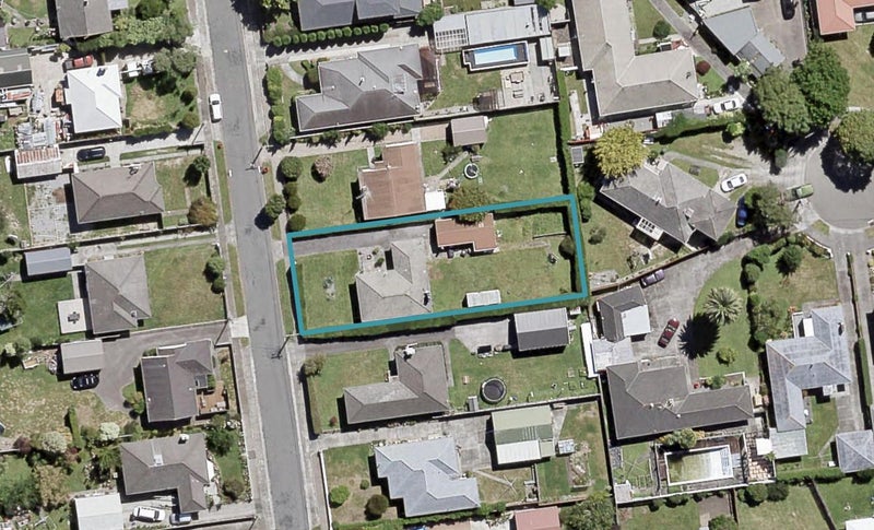 15 Robertson Street, Elderslea, Upper Hutt - Carousel 1