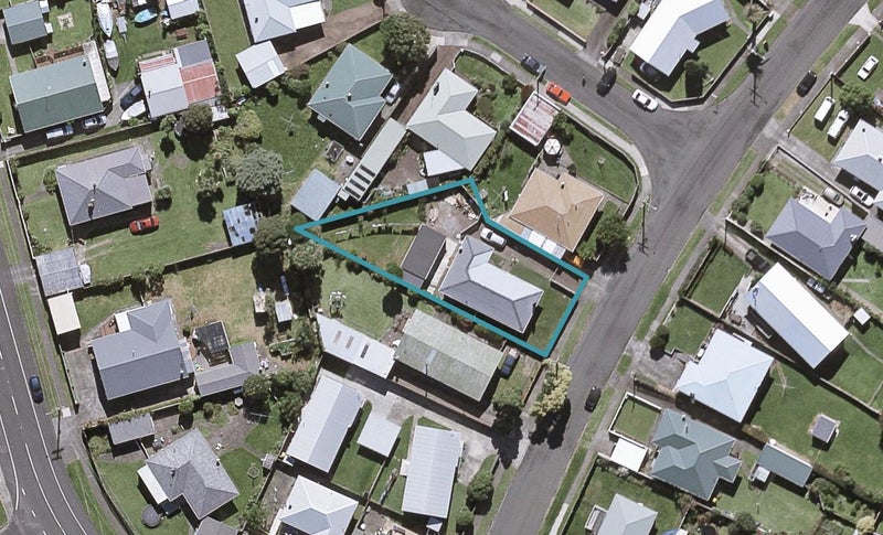 5 Rosendale Avenue, Spotswood, New Plymouth - Carousel 1