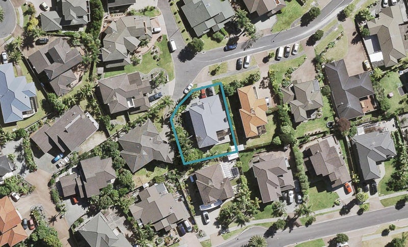 8 San Angelo Court, Henderson, Auckland - Carousel 1