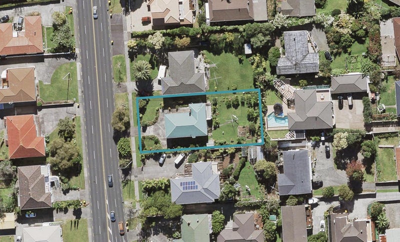 4273 Great North Road, Glendene, Auckland - Carousel 1