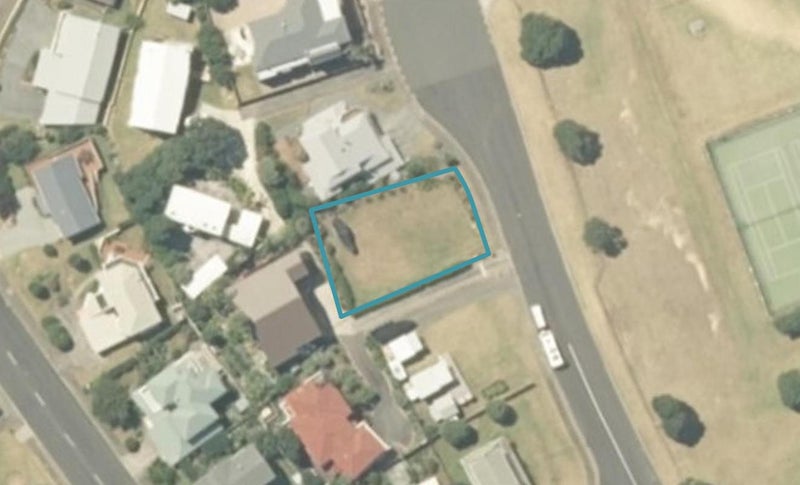 113 Oratia Place, Onemana - Carousel 1