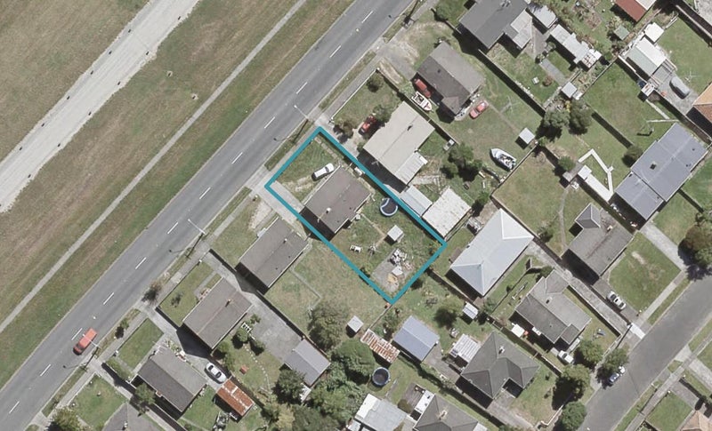 1176 Taita Drive, Taita, Lower Hutt - Carousel 1