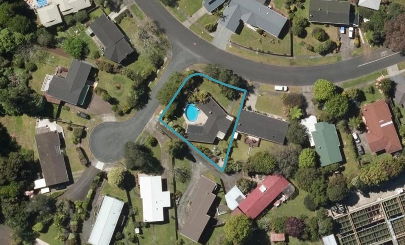 9 Parkland Crescent, Kamo, Whangarei - Carousel 1