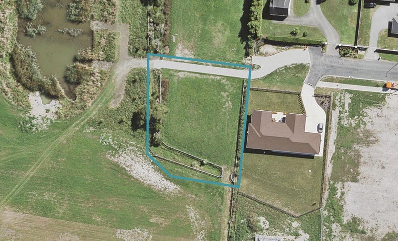 27 Robert Might Road, Kumeu - Carousel 1