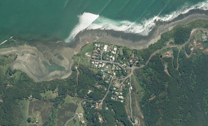 19 Calvert Road, WHALE BAY, Raglan - Carousel 1