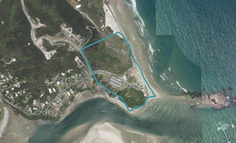147 Wintle Street, Mangawhai Heads, Mangawhai - Carousel 1