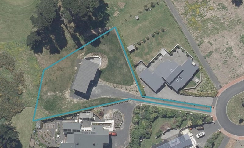 28 Highgrove, Saint Clair, Dunedin - Carousel 1