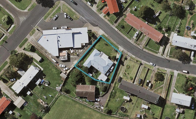 16 Franich Street, Otara, Auckland - Carousel 1