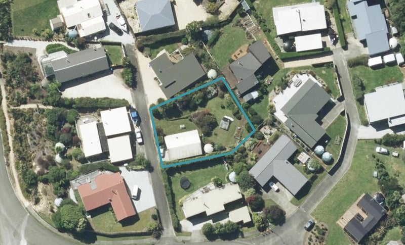 19 Nyhane Drive, Takaka - Carousel 1