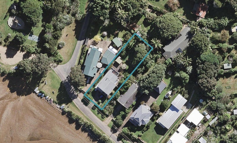 20 Mcmillan Road, Omiha, Waiheke Island - Carousel 1