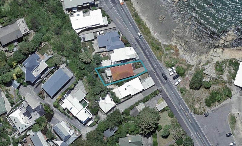 109 Marine Parade, Seatoun, Wellington - Carousel 1